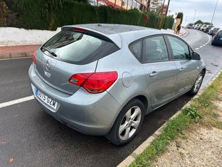 Opel Astra 2009