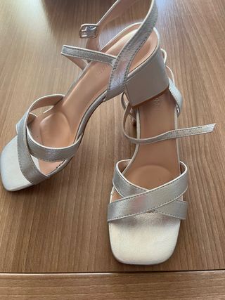 Sandalias plateadas tacón, 6,5 cm tacón
