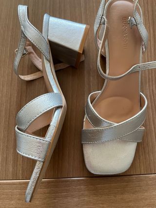 Sandalias plateadas tacón, 6,5 cm tacón