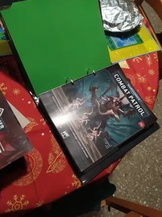 Lote Revistas y Archivadores Warhammer 40k