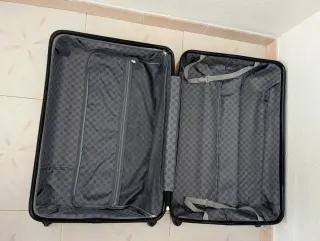 Maleta grande rígida con ruedas SIN ESTRENAR