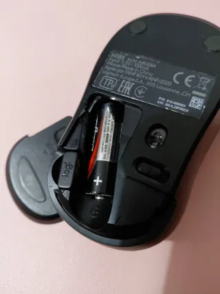 Ratón inalámbrico Logitech azul