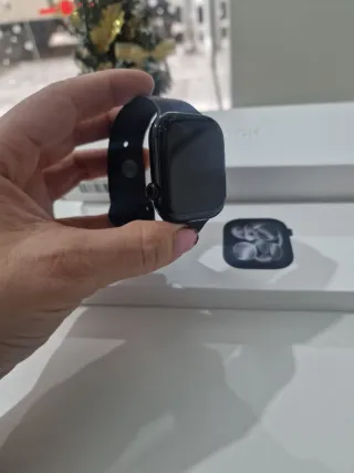 Apple Watch Serie 11 Negro-Cellular