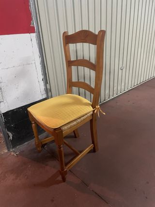 Sillas de Madera (8) + Mesa Comedor