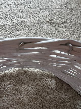 Pie de árbol Navidad mimbre blanco*