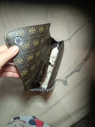 Bolso Guess pequeño