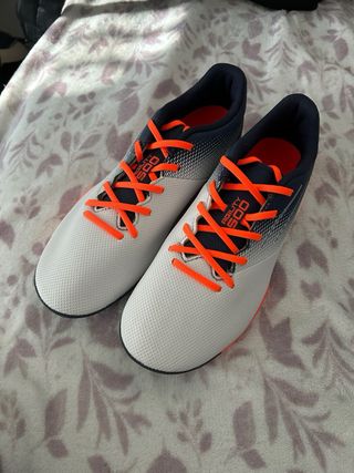 Botas de fútbol Talla 37. Nunca se han usado.