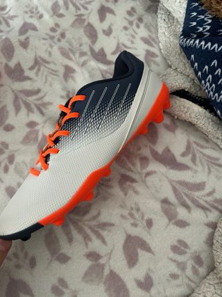 Botas de fútbol Talla 37. Nunca se han usado.