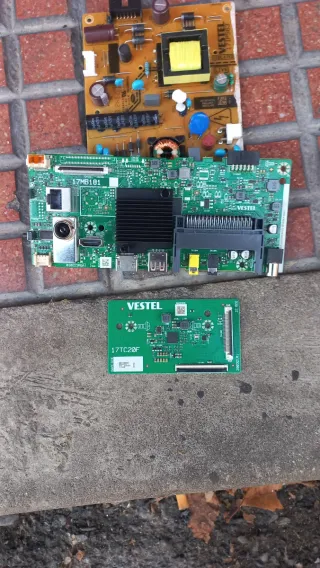 Placas TV Edenwood 32 Smart