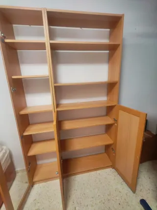Estantería Billy con puertas madera y cristal