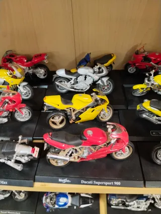 Colección 53 Motos Miniatura