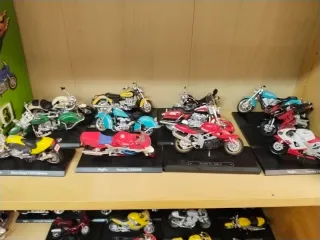 Colección 53 Motos Miniatura