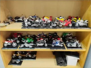 Colección 53 Motos Miniatura