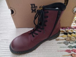 Botas Dr. Martens Niña Burdeos Talla 38.5