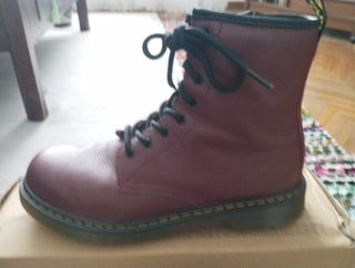 Botas Dr. Martens Niña Burdeos Talla 38.5