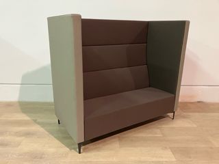 Sofá 3 plazas diseño fonoabsorbente