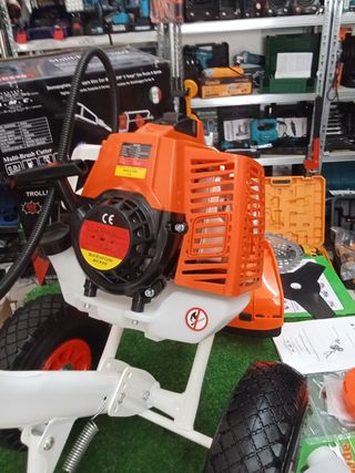 Decespugliatore A.M.C. 63cc Carrozzella