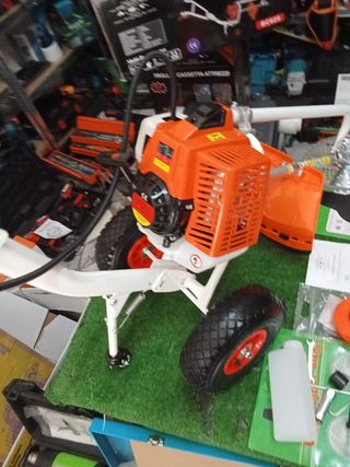 Decespugliatore A.M.C. 63cc Carrozzella