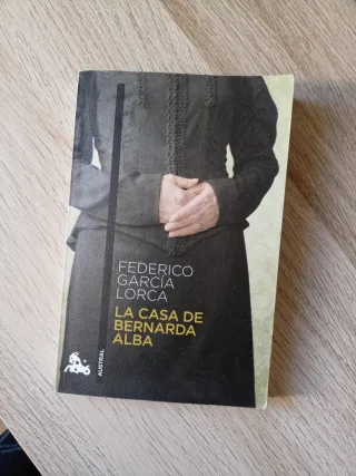 La casa de Bernarda Alba (Spanish Edition)