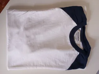 Camiseta Pull&Bear manga corta azul y blanca