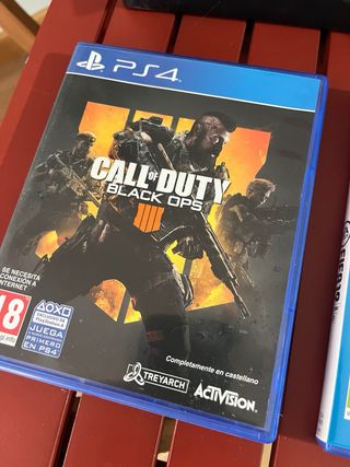 PS4 (PlayStation 4) con 3 juegos