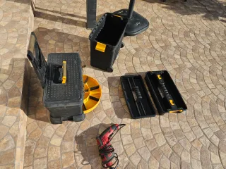 Maletín porta herramientas y taladro