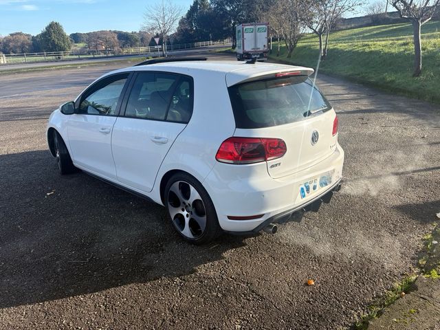 Volkswagen Golf 2011