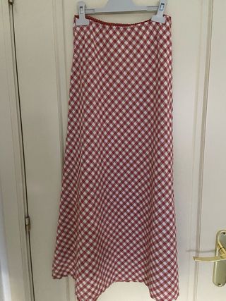 Falda cuadros roja y blanca