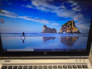 Portátil HP i7 - 1TB