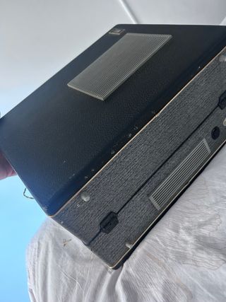 Tocadiscos INVICTA M212 Negro y Dorado