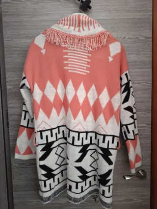 Cárdigan salmón con estampado étnico