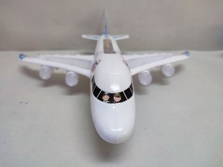 Avión Airbus A380 Salva Obstáculos Música Luz