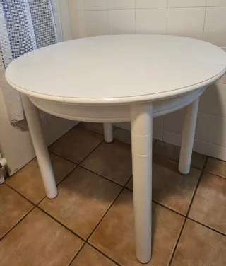 Mesa de cocina redonda blanca