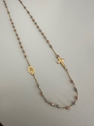 Collar 3 Oros con Cruz y Medalla