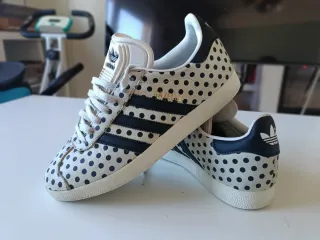 Adidas Gazelle Lunares Beige y Negro