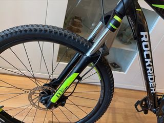 Bicicleta Rockrider Negra y Verde ,es negociable