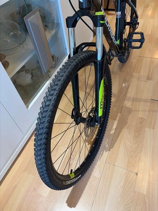 Bicicleta Rockrider Negra y Verde ,es negociable