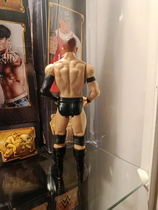 Figura Finn Balor WWE Mattel