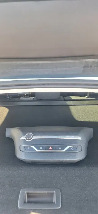 Consola Central Coche Peugeot 308