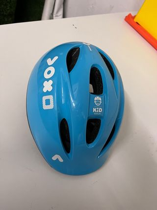 Casco de bici azul para niños