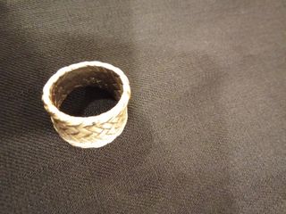 Anillo de plata tejido