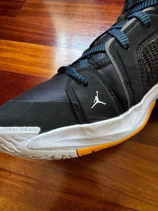 NIKE Air Jordan 37 Low Baloncesto Usadas