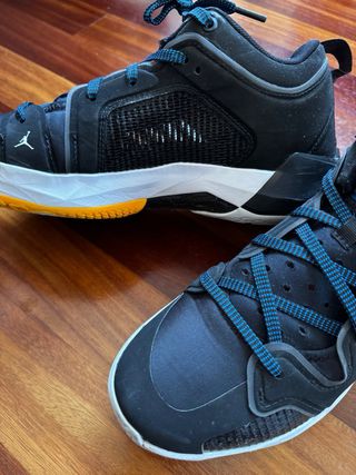 NIKE Air Jordan 37 Low Baloncesto Usadas