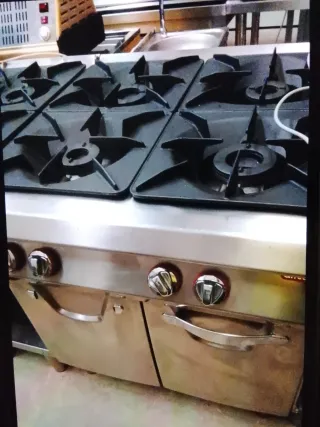 Cocina industrial 6 fuegos