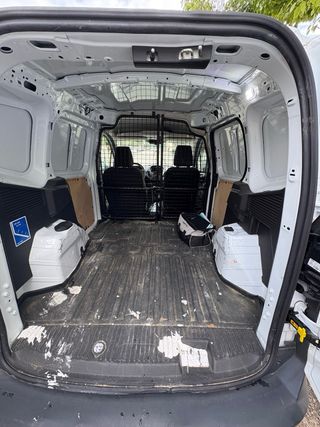 Ford Transit Courier 2021