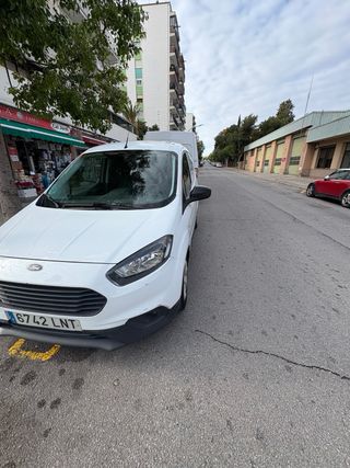 Ford Transit Courier 2021