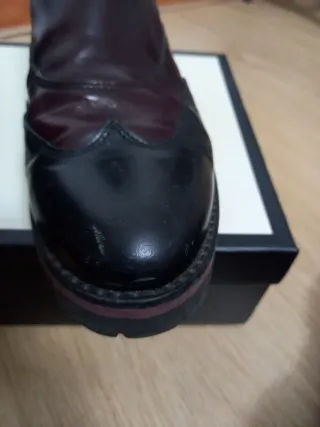 Stivaletti bicolore neri e bordeaux