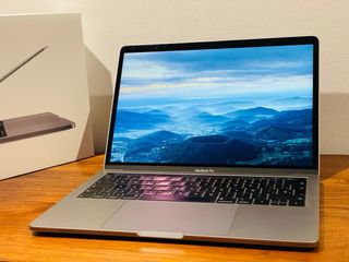 MacBook Pro 13” 2019 Plata