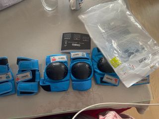 Patines Oxelo + conjunto de protecciones oxelo