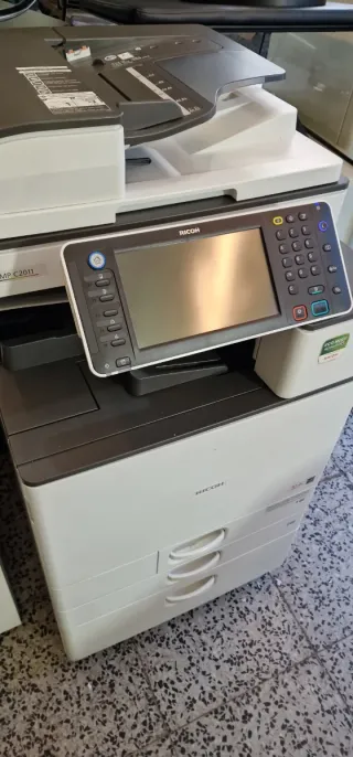 Impresora Ricoh MP C2011 Color Multifunción